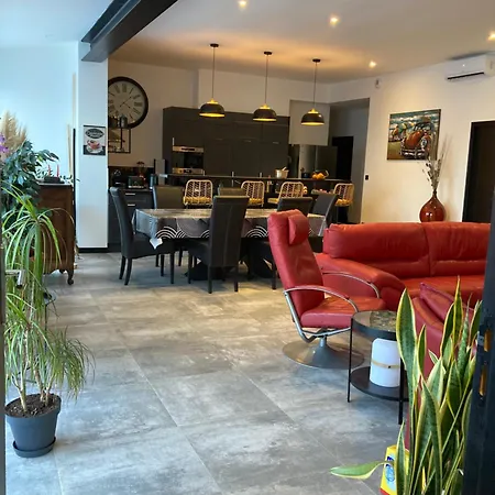 La Tour De Xandre La Rochelle לינה וארוחת בוקר *