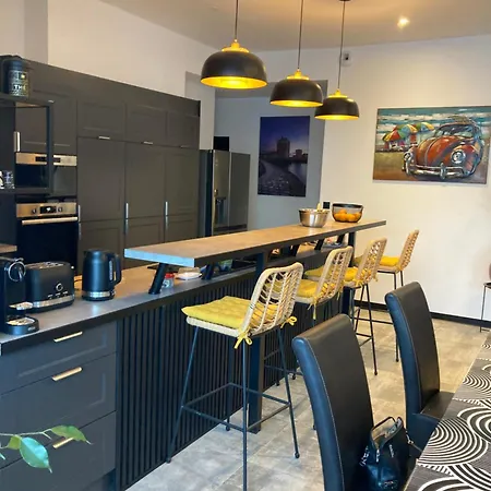 La Tour De Xandre La Rochelle לינה וארוחת בוקר *