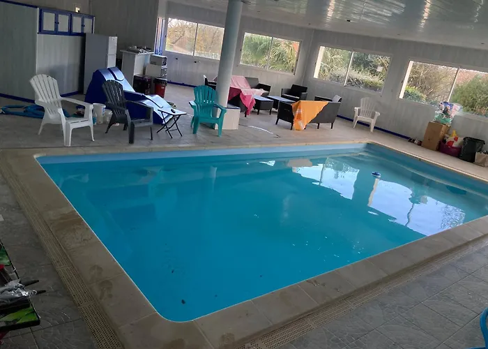 La Tour De Xandre La Rochelle Bed & Breakfast